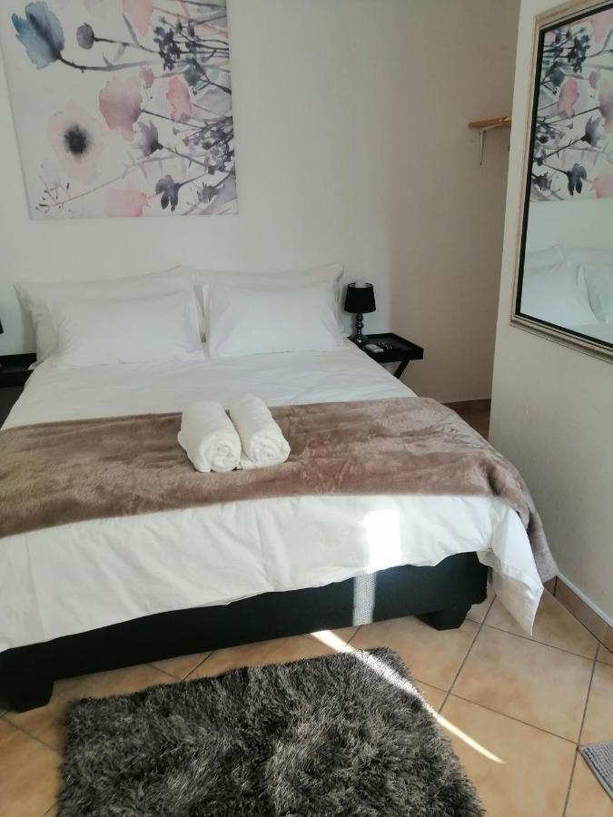 Niilo'S Guesthouse Rundu Exterior foto